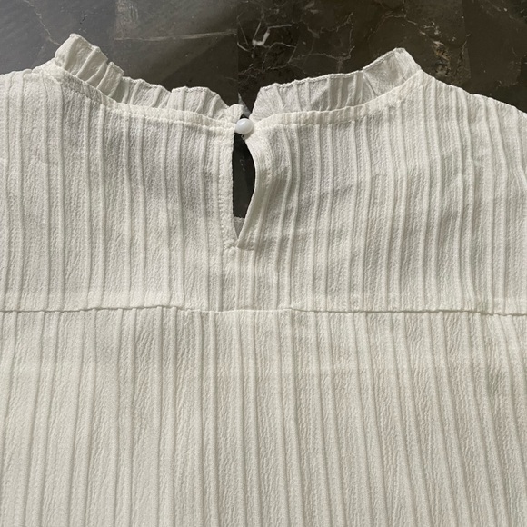 Brand new white blouse ❤️❤️ - Picture 4 of 5
